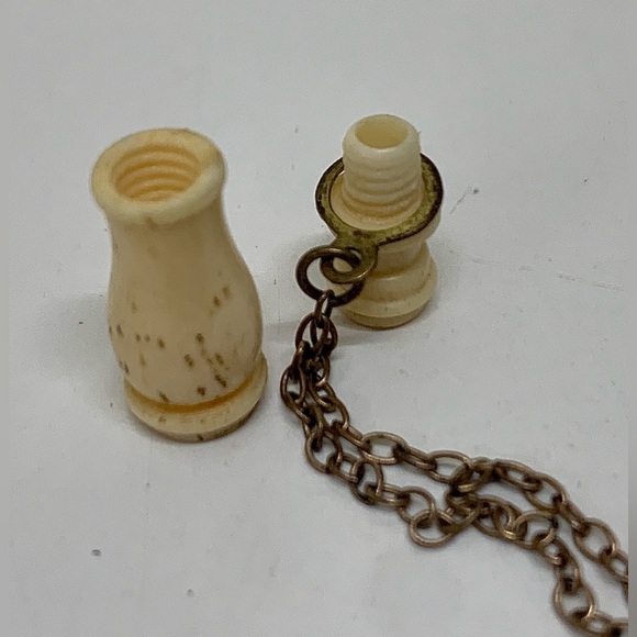 19th Century Antique Hand Crafted Organic Stanhope Monocular Lord’s Prayer Charm - Picture 13 of 14